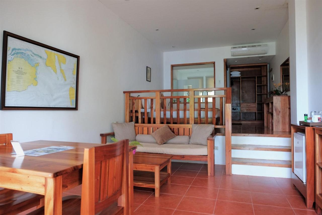 Island View Beachfront Resort 安达 外观 照片