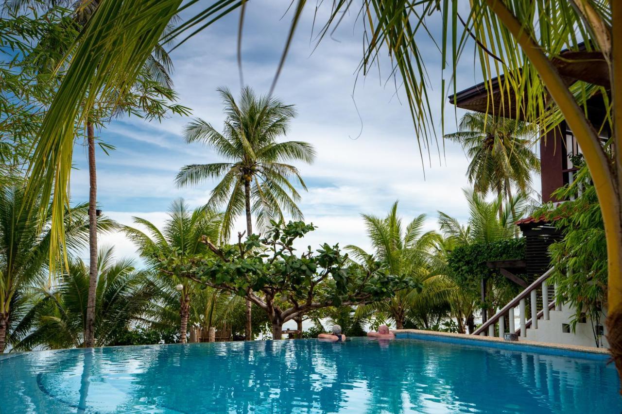 Island View Beachfront Resort 安达 外观 照片