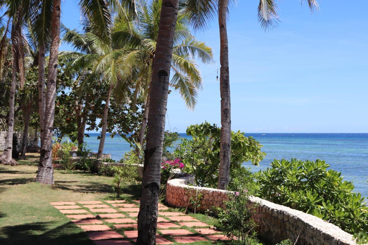 Island View Beachfront Resort 安达 外观 照片